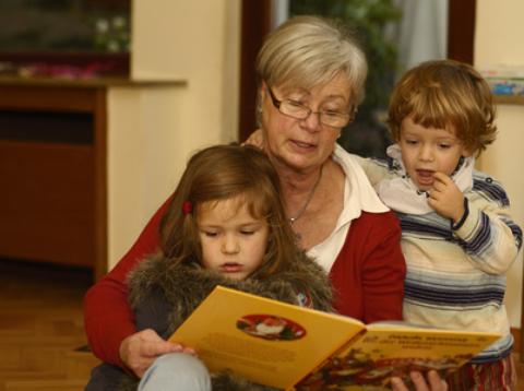 Vorlesen mit Oma Vorlesen mit Oma